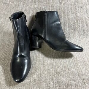 Bandolino Black Faux Leather Ankle Boots Women's Size 7M Block Heel Snake Print